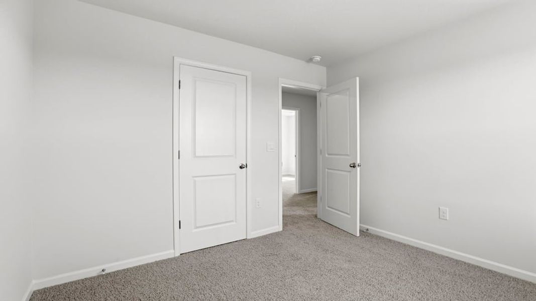 Spacious, unfurnished interior of a new home in Cedar Gap, Fountain Inn (Image 28).