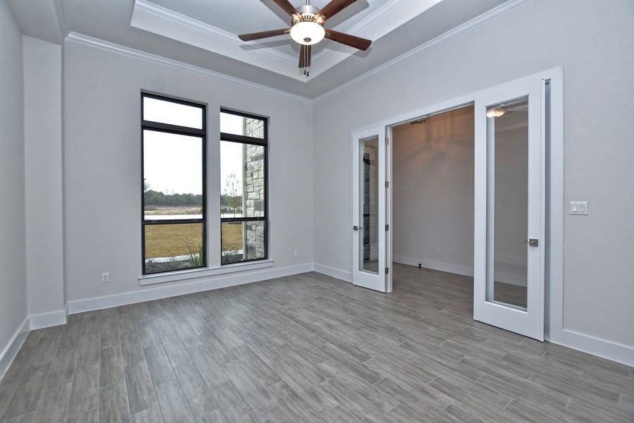 Representative unfurnished interior of a home built from the Avalon by Giddens Homes in Scofield Farms Estates, Georgetown (Image 144).