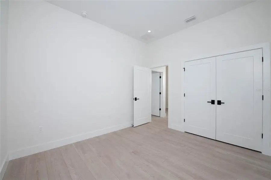 Spacious, unfurnished interior of a new home in , St. Petersburg (Image 26). Spacious, unfurnished interior of a new home in , St. Petersburg (Image 26).