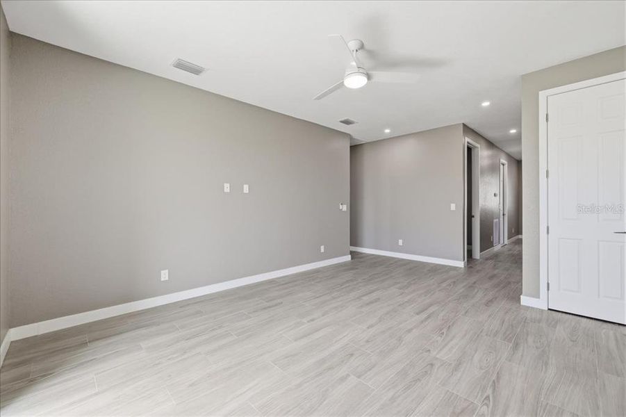 Spacious, unfurnished interior of a new home in , North Port (Image 24).