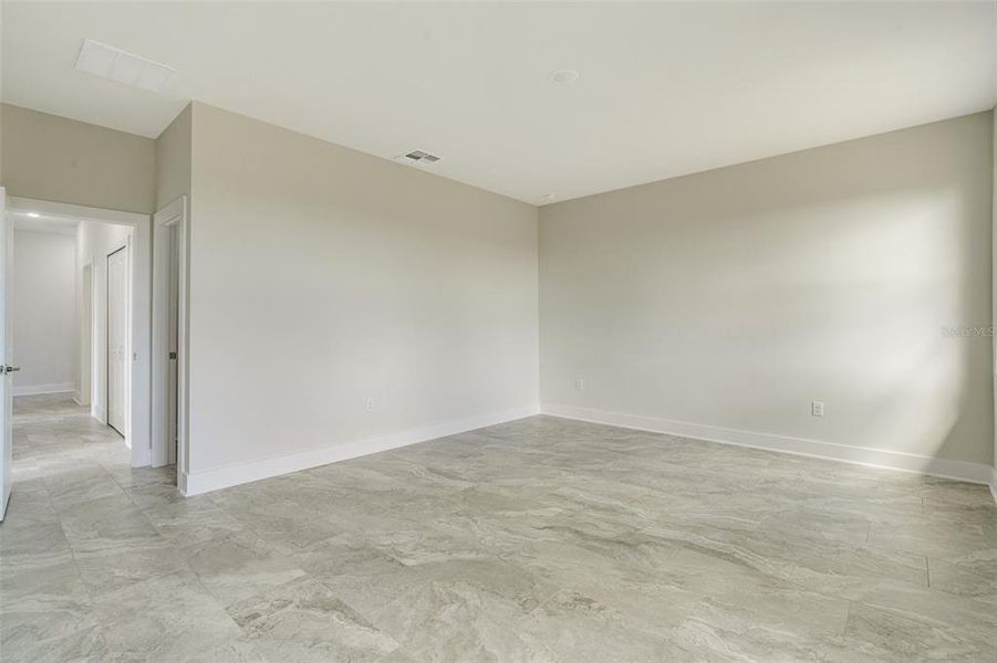 Spacious, unfurnished interior of a new home in , Rotonda West (Image 55).