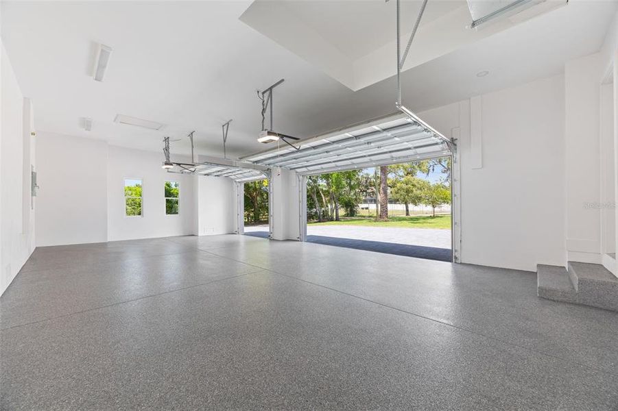 Spacious, unfurnished interior of a new home in , Tarpon Springs (Image 24). Spacious, unfurnished interior of a new home in , Tarpon Springs (Image 24).