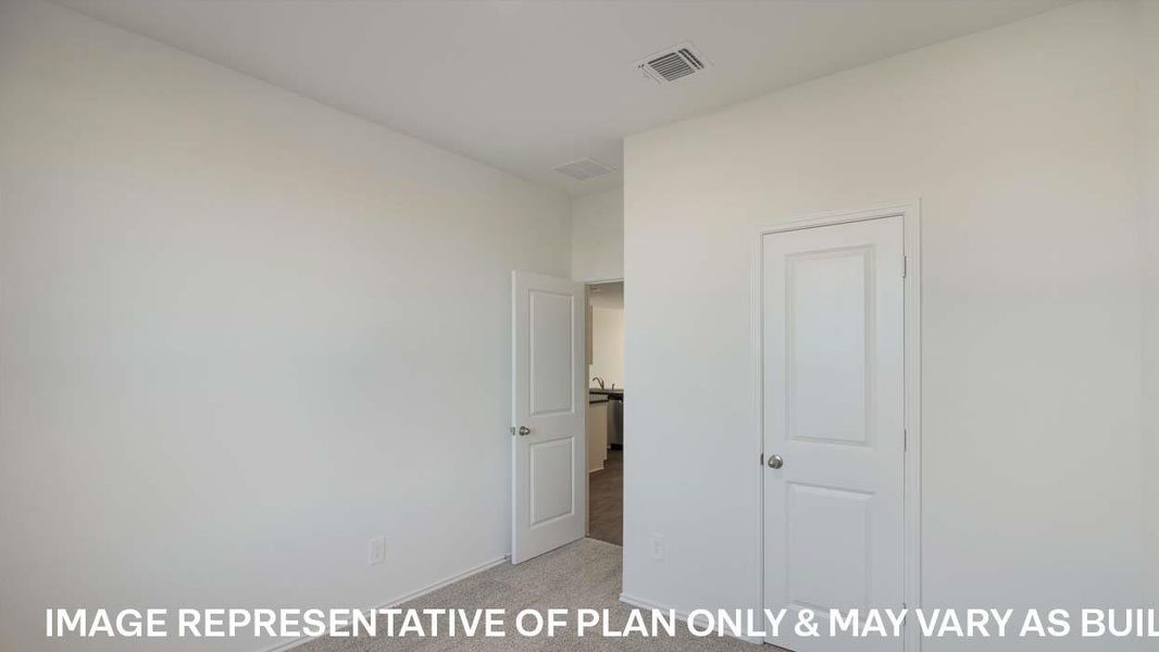 Spacious, unfurnished interior of a new home in Wayside, Uhland (Image 17).