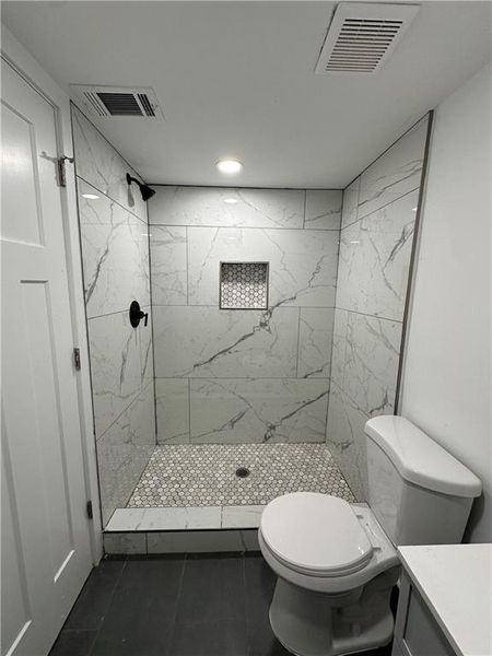 Furnished interior view inside a new home in , Atlanta (Image 7).