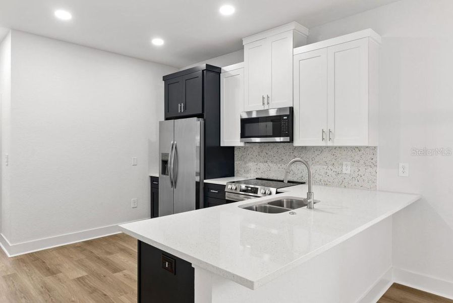 Furnished interior view inside a new home in , Plant City (Image 6).