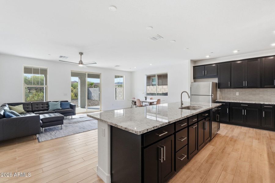 ListerPros_018 (2) ListerPros_018 (2)