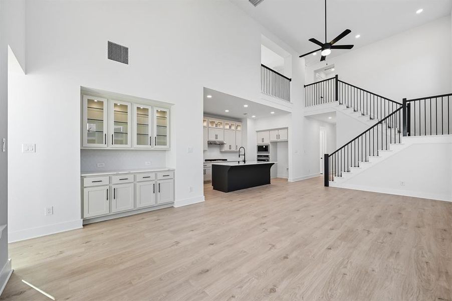 Spacious, unfurnished interior of a new home in Treeline, Justin (Image 17).