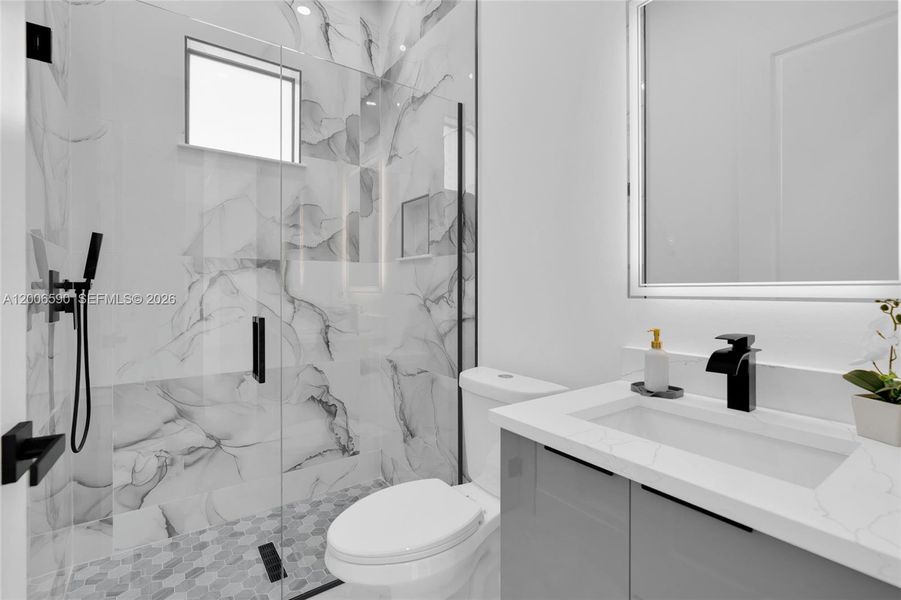 Furnished interior view inside a new home in , Lehigh Acres (Image 5).