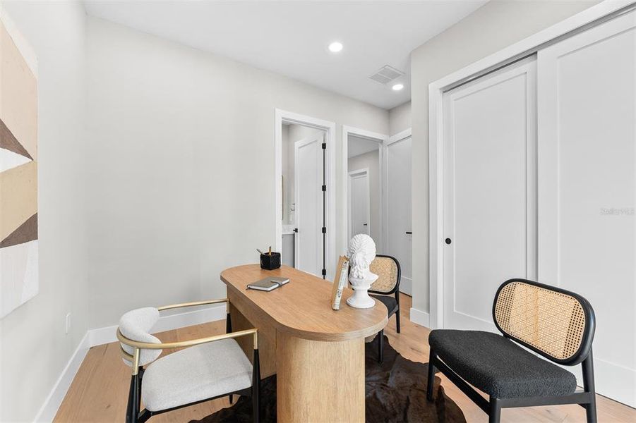 Furnished interior view inside a new home in College Park, Orlando (Image 50).