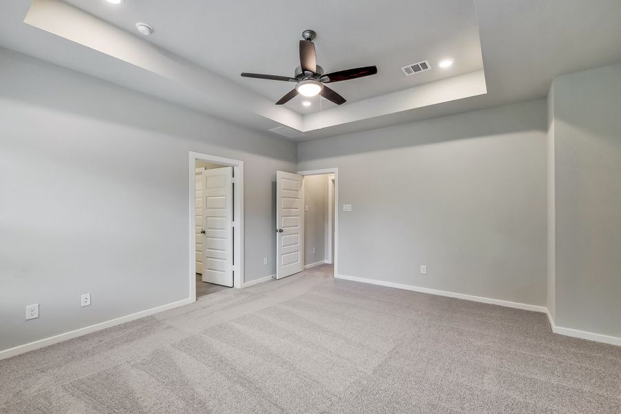 Spacious, unfurnished interior of a new home in Summer Place  35', Montgomery (Image 47).