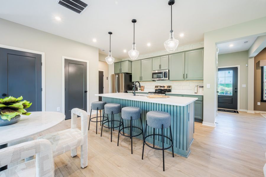 Representative furnished interior of a home built from the Wesley by Fischer Homes in Sage Woods, Dallas (Image 31).