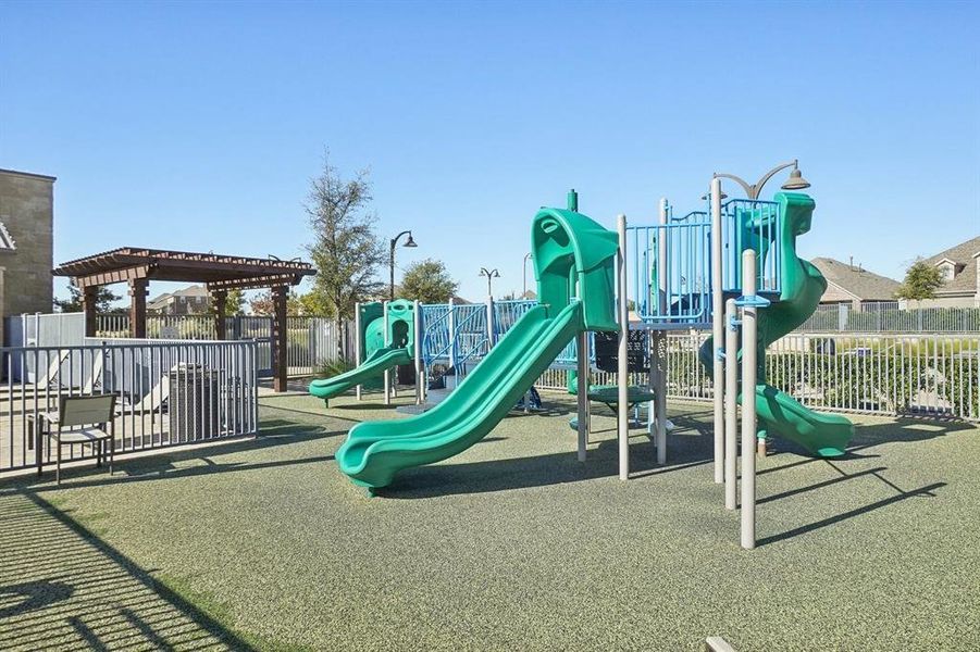 Community amenities in Gateway Parks, Forney (Image 31). Community amenities in Gateway Parks, Forney (Image 31).