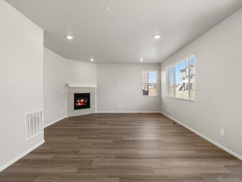 Spacious, unfurnished interior of a new home in Buffalo Highlands: The Flora Collection, Commerce City (Image 16).