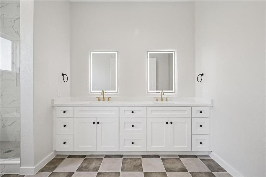 Furnished interior view inside a new home in , Fort Worth (Image 11).
