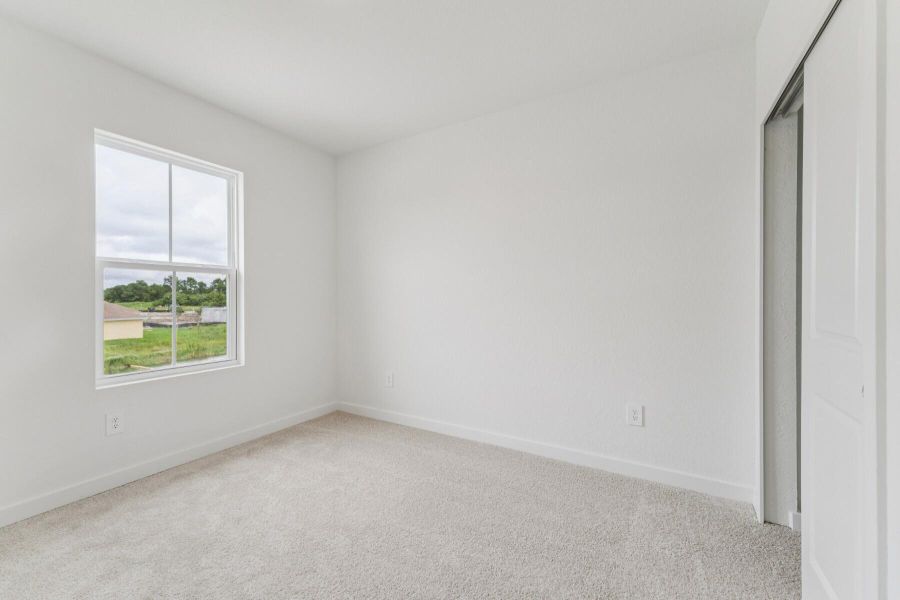 Spacious, unfurnished interior of a new home in , Fort Pierce (Image 20).
