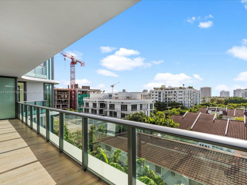 Image 42 of a home in Alana Bay Harbor Islands.