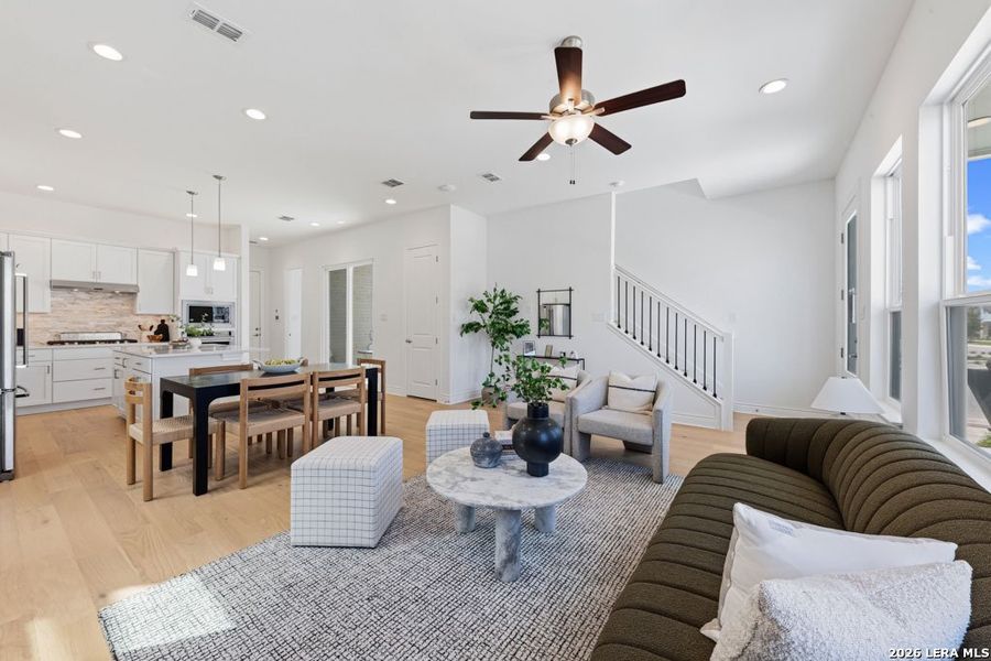 Furnished interior view inside a new home in Town Creek, New Braunfels (Image 21). Furnished interior view inside a new home in Town Creek, New Braunfels (Image 21).