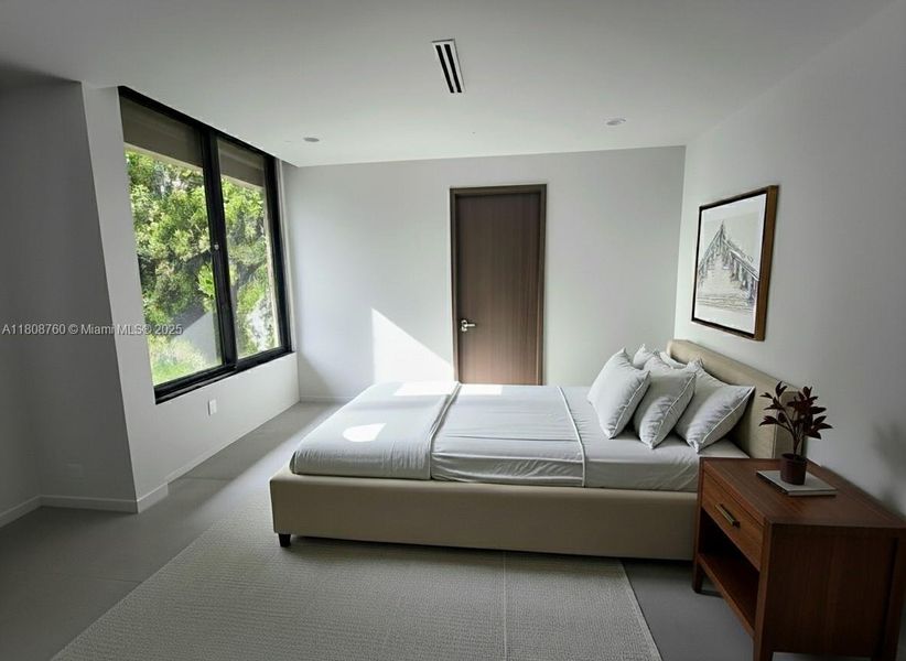 Guest room 2 with AI staging Guest room 2 with AI staging