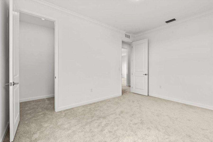 Spacious, unfurnished interior of a new home in Tesoro Club, Port St. Lucie (Image 31).