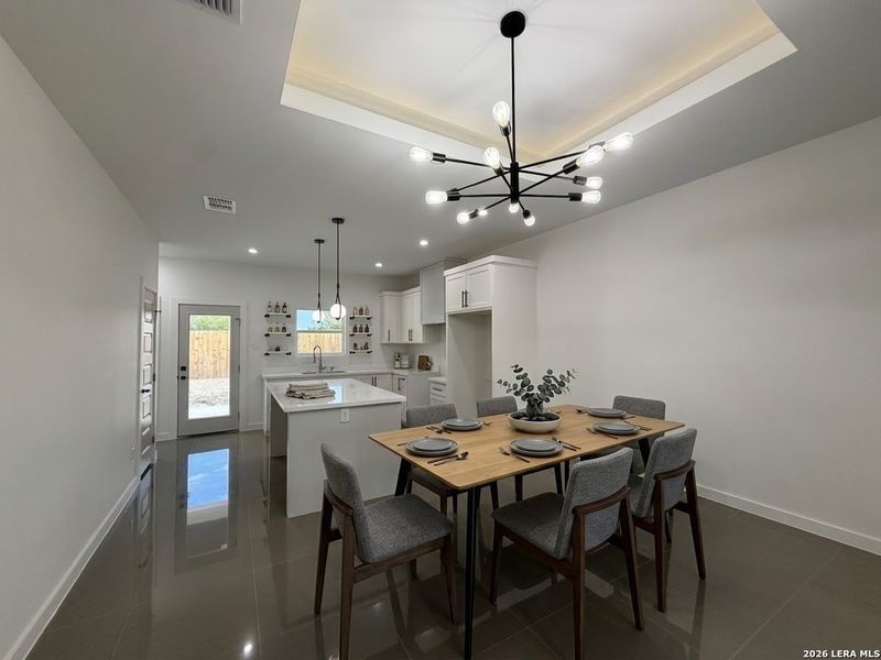 Furnished interior view inside a new home in , Laredo (Image 5).