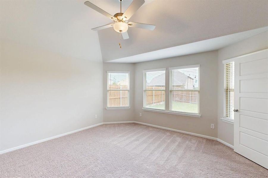 Spacious, unfurnished interior of a new home in Forest Park, Princeton (Image 15).