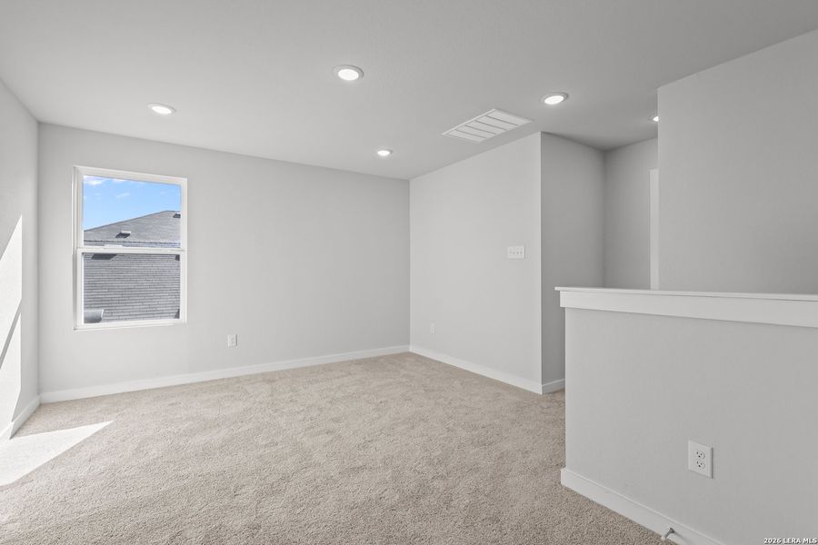 Spacious, unfurnished interior of a new home in Millican Grove, San Antonio (Image 22).