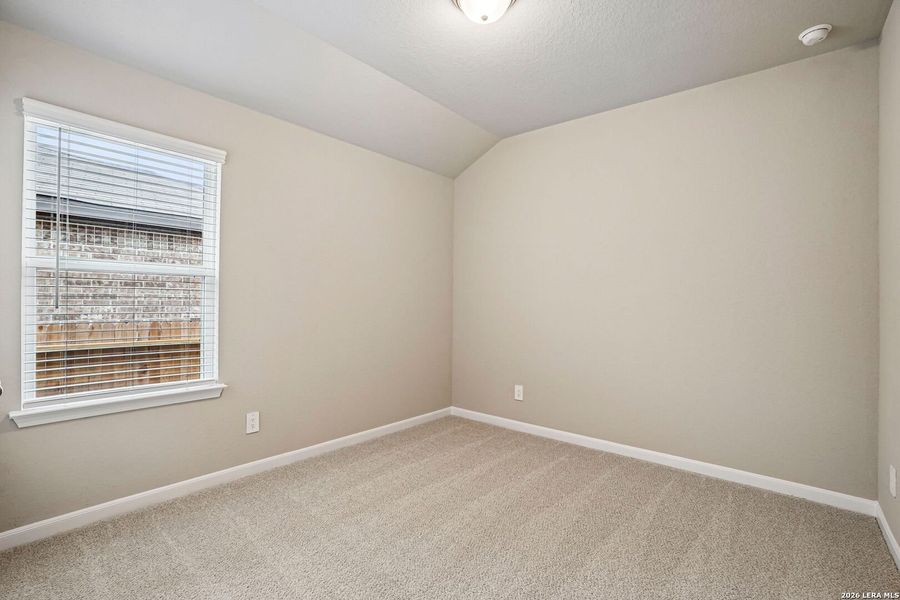 Spacious, unfurnished interior of a new home in Sagebrooke - Premier Series, San Antonio (Image 16).
