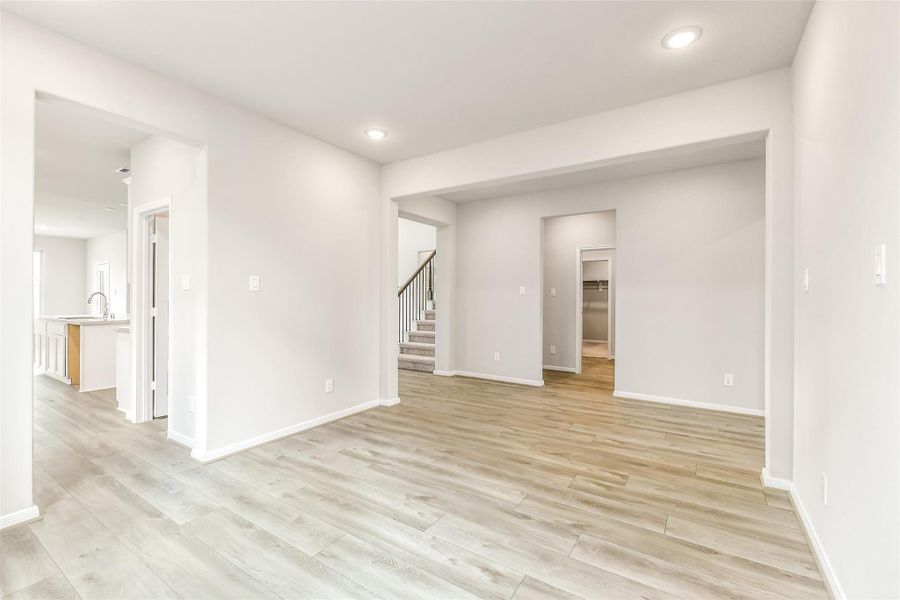 Spacious, unfurnished interior of a new home in Stone Creek Ranch, Hockley (Image 19). Spacious, unfurnished interior of a new home in Stone Creek Ranch, Hockley (Image 19).