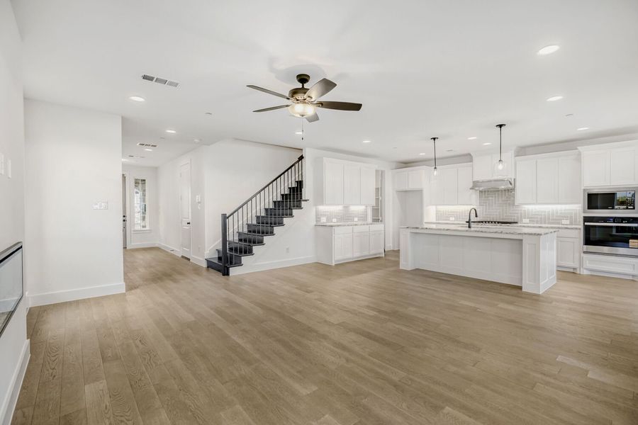 3112 Sir River - Living Area