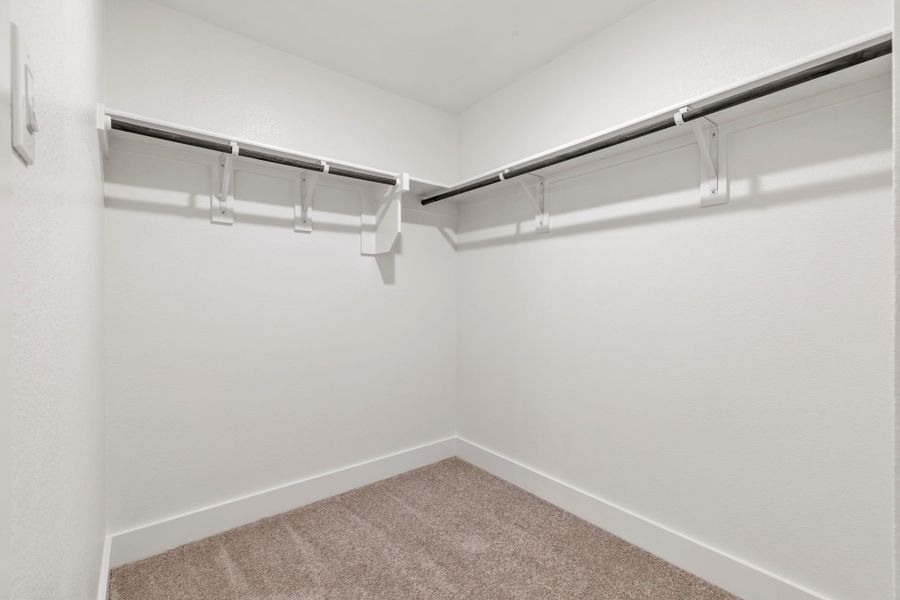 Spacious, unfurnished interior of a new home in Lake Park Villas, Wylie (Image 29).