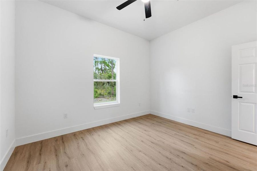 Spacious, unfurnished interior of a new home in , Ocklawaha (Image 20).