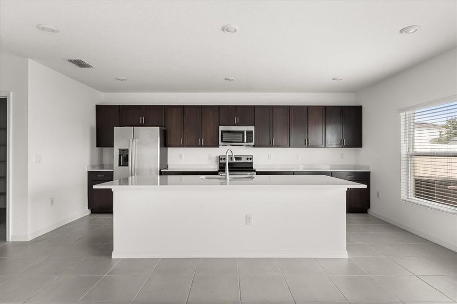 Furnished interior view inside a new home in Parkside at Cherry Lake, Groveland (Image 8). Furnished interior view inside a new home in Parkside at Cherry Lake, Groveland (Image 8).
