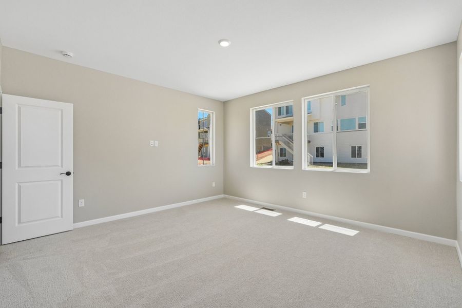 Spacious, unfurnished interior of a new home in The Aurora Highlands, Aurora (Image 12). Spacious, unfurnished interior of a new home in The Aurora Highlands, Aurora (Image 12).