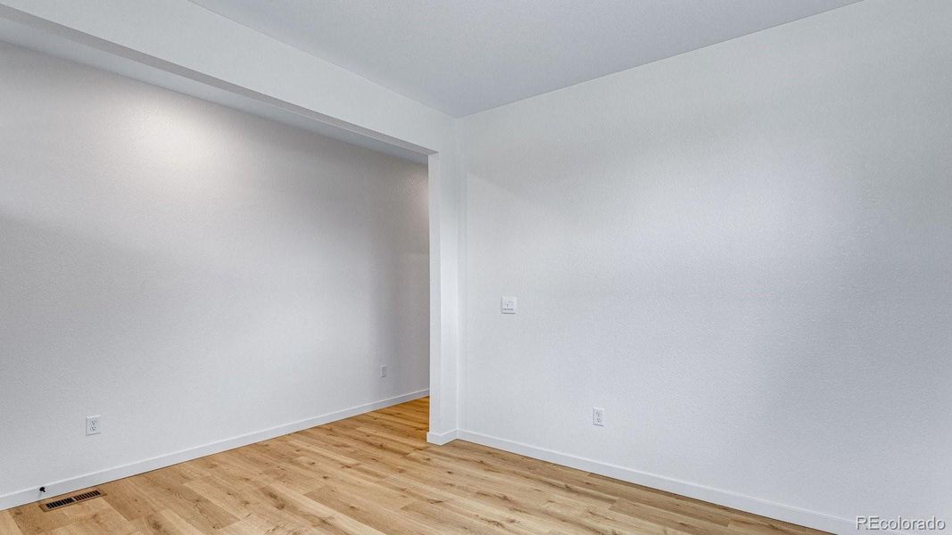 Spacious, unfurnished interior of a new home in Hansen Farm, Fort Collins (Image 15). Spacious, unfurnished interior of a new home in Hansen Farm, Fort Collins (Image 15).