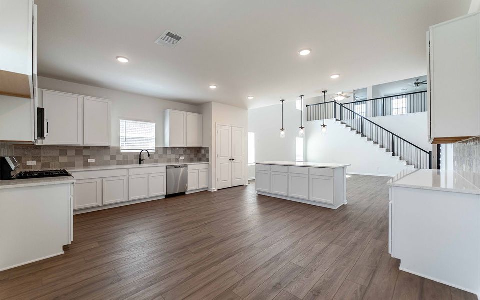 Furnished interior view inside a new home in Travis Ranch, Forney (Image 3). Furnished interior view inside a new home in Travis Ranch, Forney (Image 3).