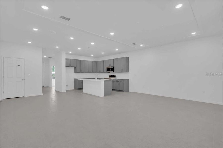 Spacious, unfurnished interior of a new home in The Residences at Emerson Park, Apopka (Image 12). Spacious, unfurnished interior of a new home in The Residences at Emerson Park, Apopka (Image 12).