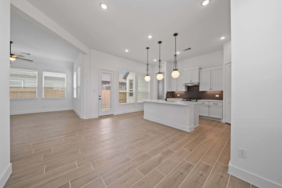 Spacious, unfurnished interior of a new home in Riceland, Mont Belvieu (Image 16). Spacious, unfurnished interior of a new home in Riceland, Mont Belvieu (Image 16).