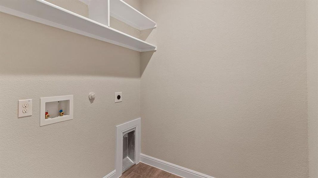 Spacious, unfurnished interior of a new home in Parkerville Meadows, DeSoto (Image 25).