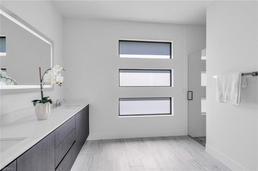 Furnished interior view inside a new home in , Port Charlotte (Image 32).