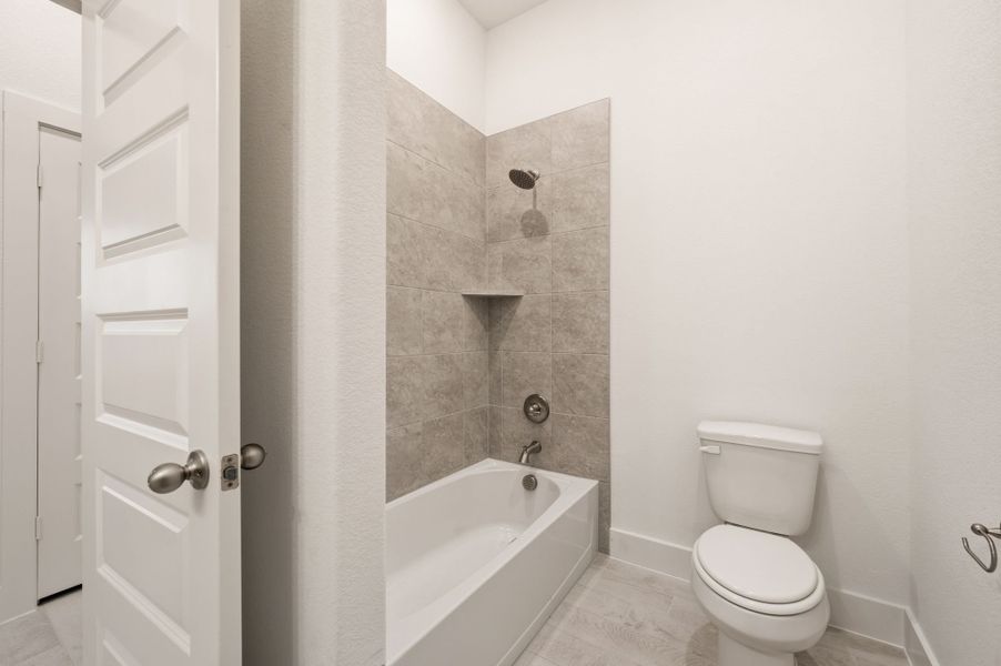 Furnished interior view inside a new home in Saddleback Estates, Boyd (Image 18).