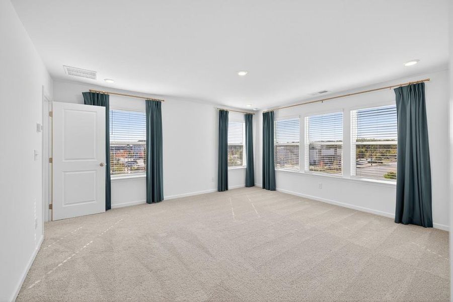 Spacious, unfurnished interior of a new home in , Winder (Image 21).