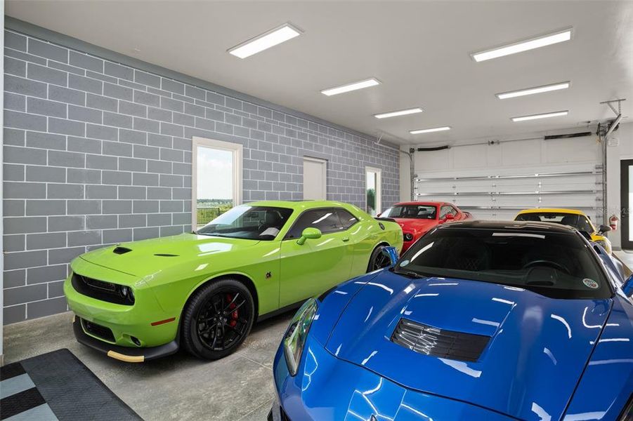 Community amenities in , Auburndale (Image 43). Community amenities in , Auburndale (Image 43).