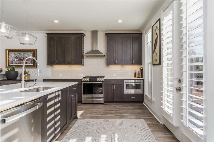 Furnished interior view inside a new home in Evanshire Single Family, Duluth (Image 10).