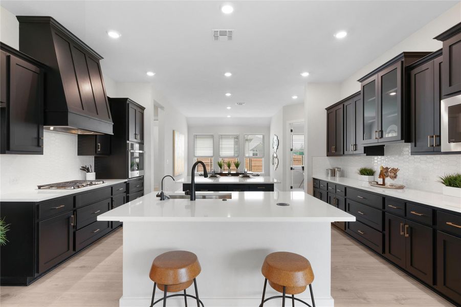 **PHOTO REPRESENTATIVE OF FLOORPLAN ONLY** **PHOTO REPRESENTATIVE OF FLOORPLAN ONLY**