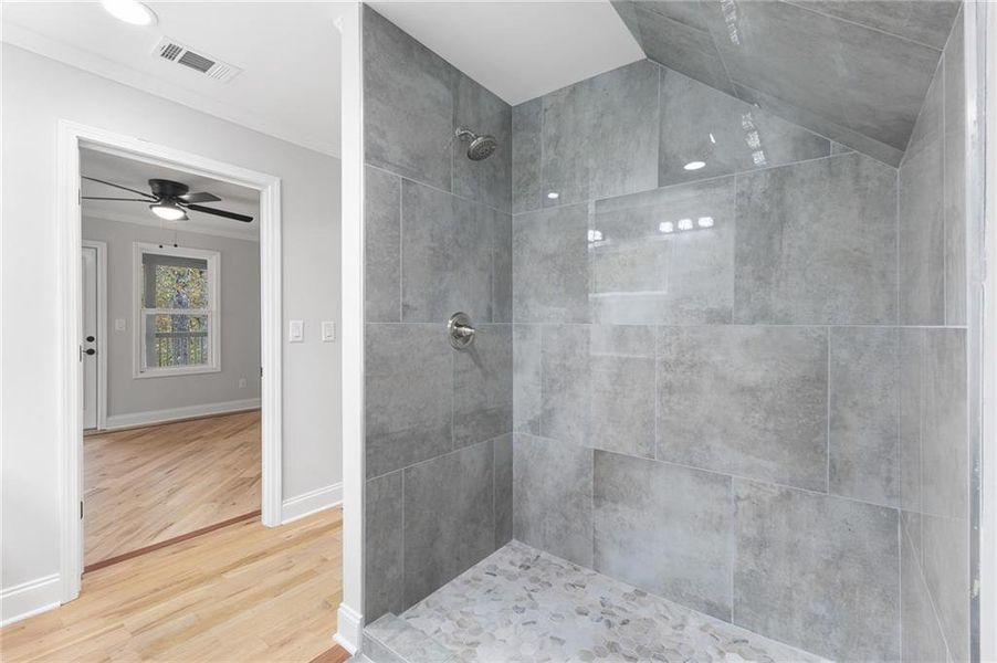 Image 45 of a home in .