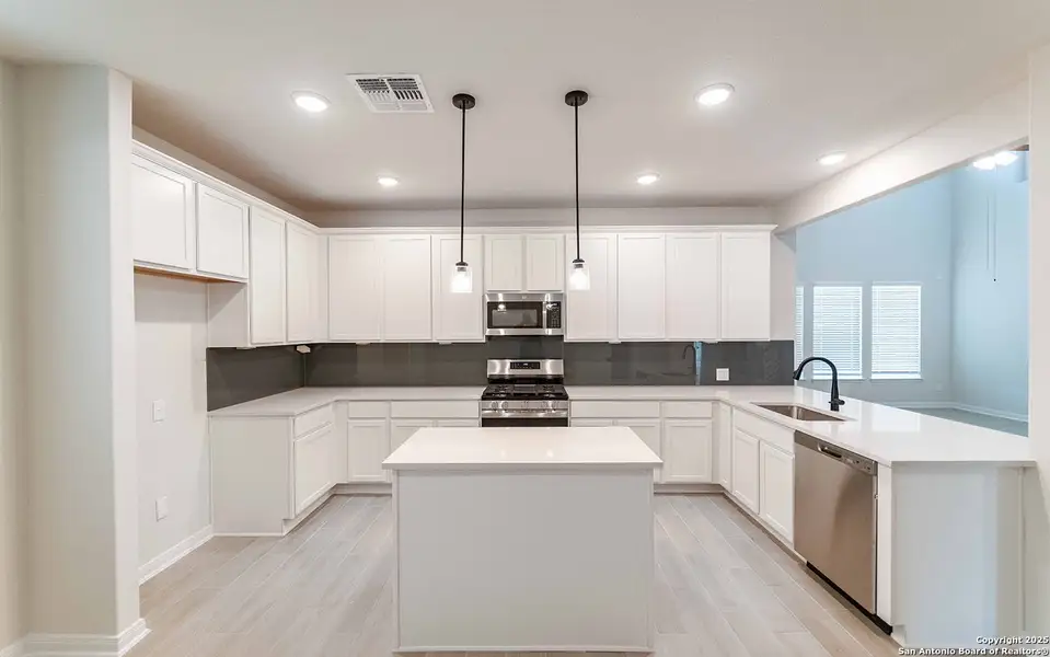 Furnished interior view inside a new home in Arcadia Ridge, San Antonio (Image 2). Furnished interior view inside a new home in Arcadia Ridge, San Antonio (Image 2).