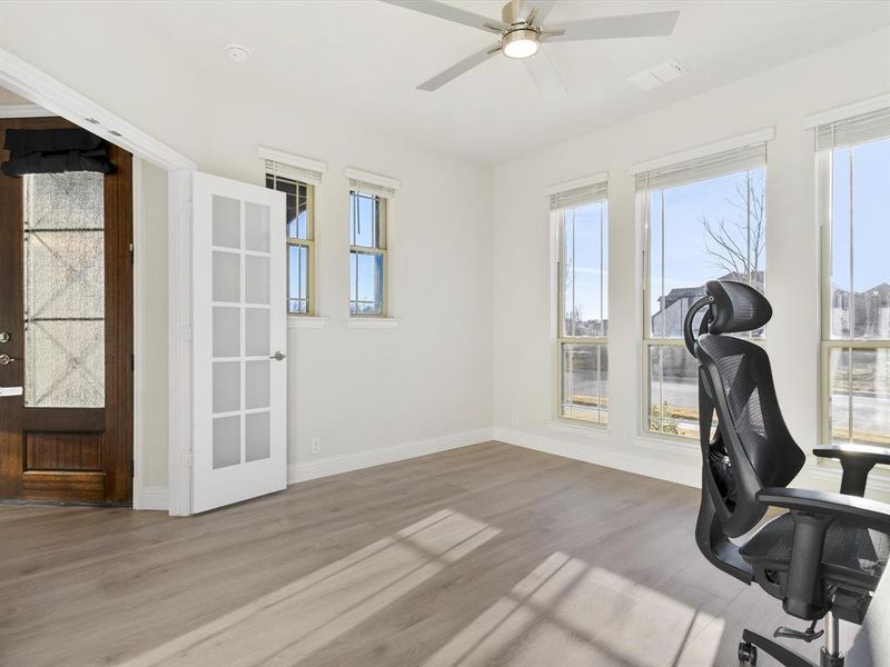 Spacious, unfurnished interior of a new home in Star Ranch, Godley (Image 24).