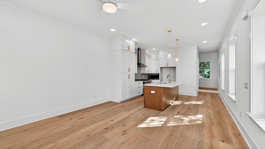 Spacious, unfurnished interior of a new home in Grants Court, Charleston (Image 15).