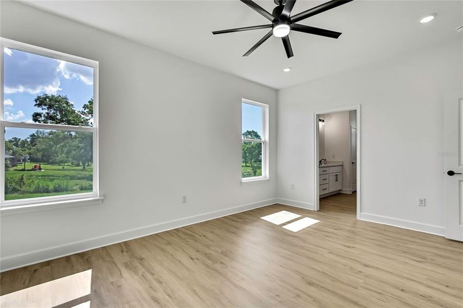 Spacious, unfurnished interior of a new home in , Spring Hill (Image 38).