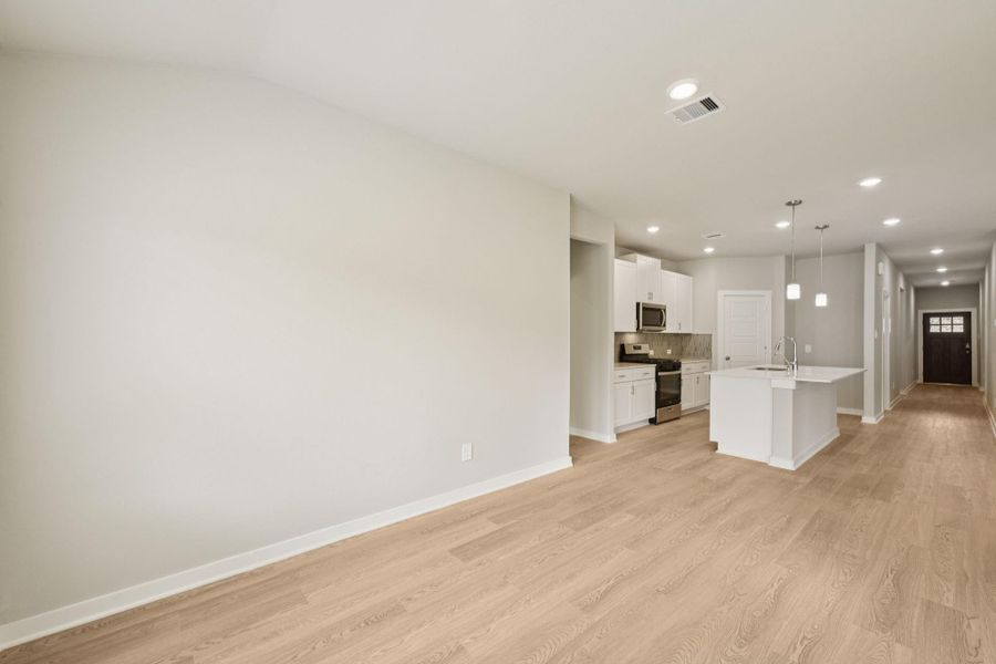 Photo is not of the actual home but is an inspirational photo of builder’s model home and may depict options, furnishings, and/or decorator features that are not included.